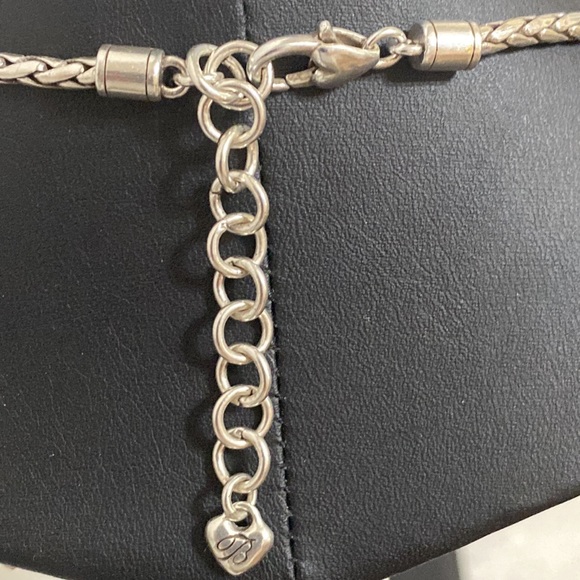 *SOLD*Brighton Retired Round Heart Cut Out Disc Circle Pendant Wheat Necklace - Picture 4 of 5